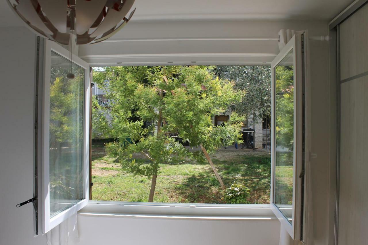 Apartments Dina 普拉 外观 照片