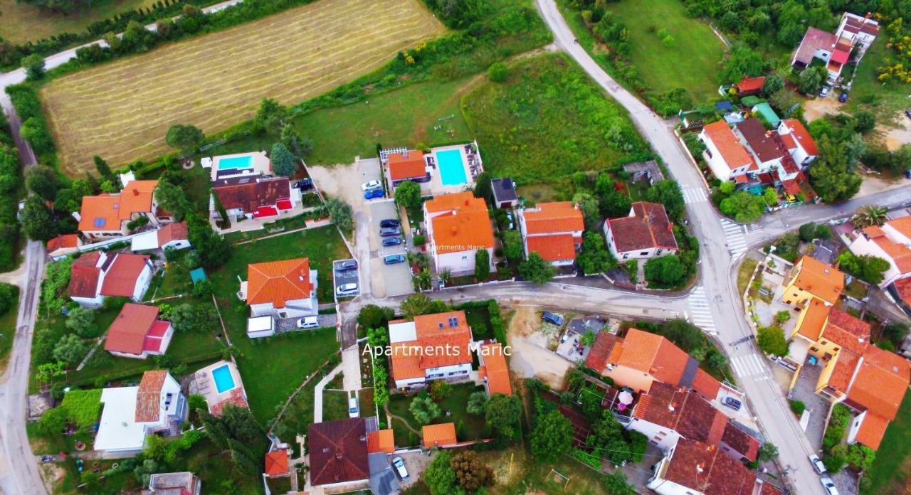 Apartments Dina 普拉 外观 照片