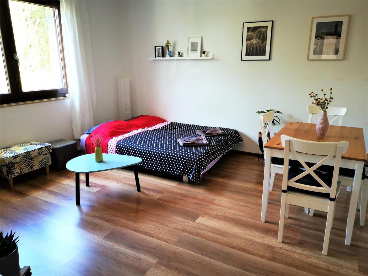 Apartments Dina 普拉 外观 照片